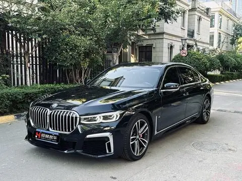 BMW 7 Series 2021 — фото 1