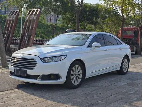 Ford 金牛座 2016