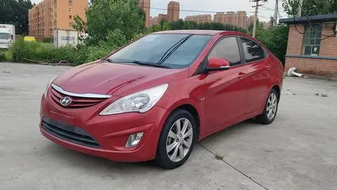 Hyundai 瑞纳 2010