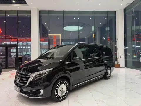 Mercedes-Benz V-Class 2018 — фото 1