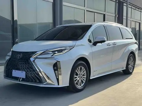 Toyota 赛那 2021
