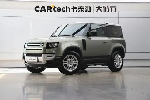 Land Rover 卫士 2024 — фото 1