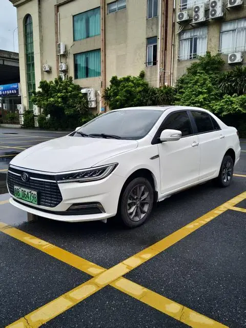 BYD 秦EV 2020