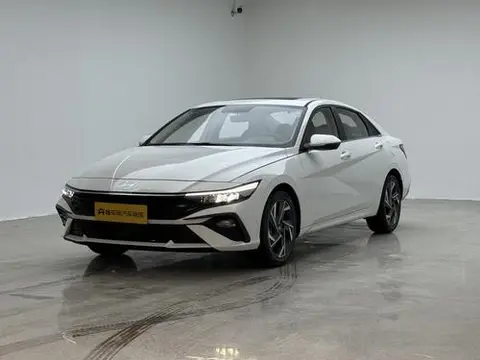 Hyundai Elantra 2023