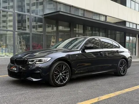 BMW 3 Series 2021