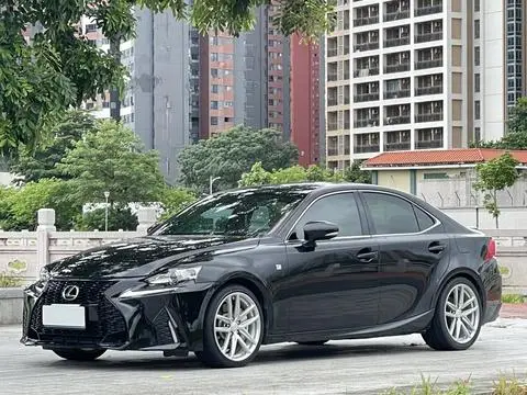 Lexus IS 2013