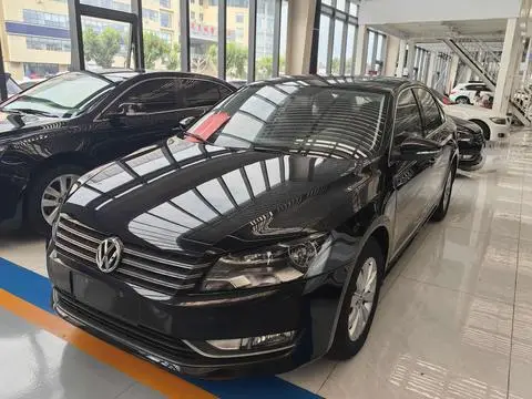 Volkswagen Passat 2015 — фото 1