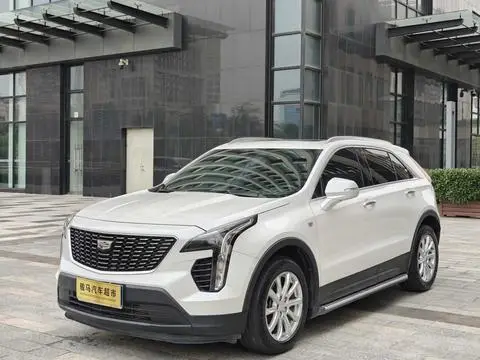 Cadillac XT4 2018 — фото 1