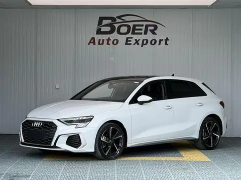 Audi A3 2022 — фото 1