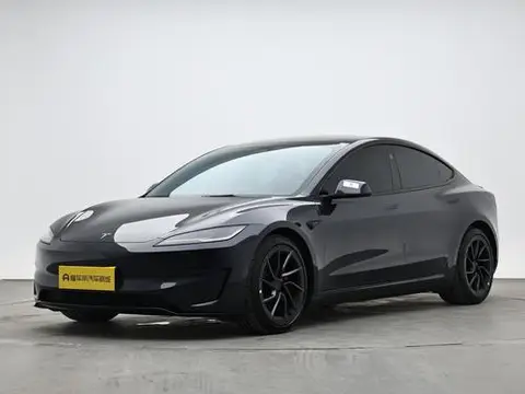 Tesla Model 3 2024