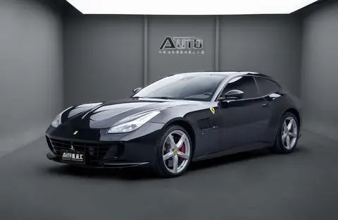 Ferrari GTC4Lusso 2017