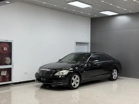 Mercedes-Benz S-Class 2012
