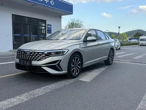 Jetta VA7 2025