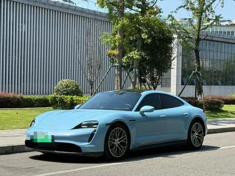 Porsche Taycan 2020 — фото 1