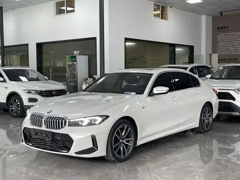 BMW 3 Series 2023 — фото 1