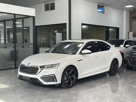 Skoda 明锐 2022 — фото 1