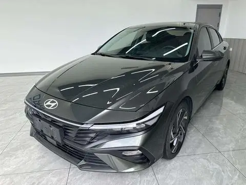 Hyundai Elantra 2023