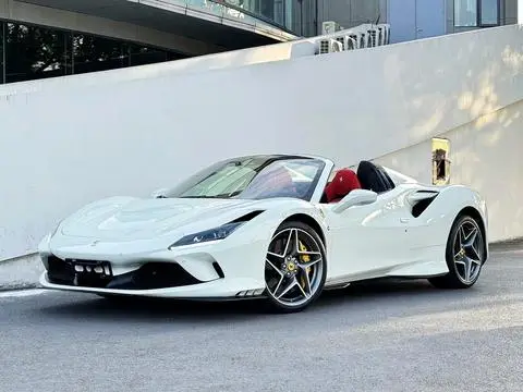 Ferrari F8 2020