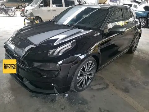 Lynk & Co 02 Hatchback 2021
