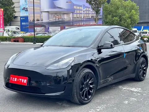 Tesla Model Y 2022 — фото 1