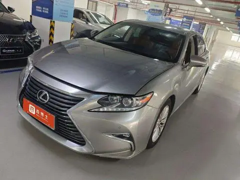 Lexus ES 2015