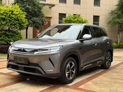 BYD 元UP 2025