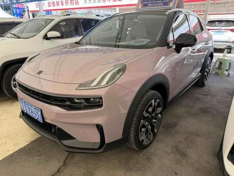 Lynk & Co 06 2023