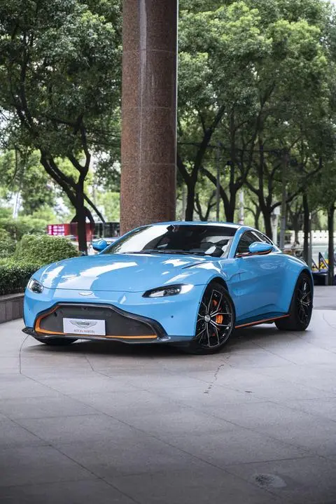Aston Martin Vantage 2020