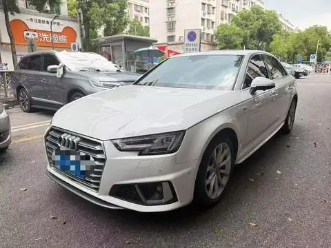 Audi A4L 2019