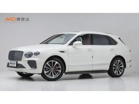 Bentley 添越 2022