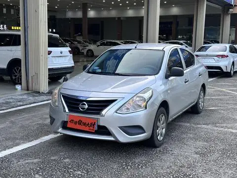 Nissan 阳光 2015