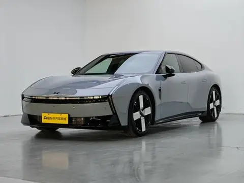 XPeng 小鹏P7 2025