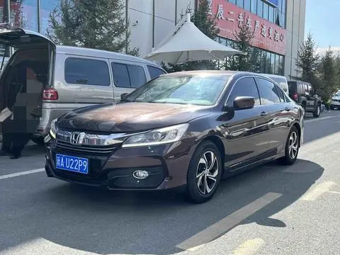 Honda Accord 2016 — фото 1