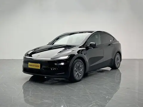 Tesla Model Y L 2026