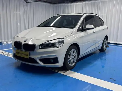 BMW 2 Series 旅行车 2016