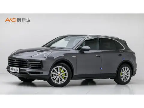 Porsche Cayenne E-Hybrid 2021