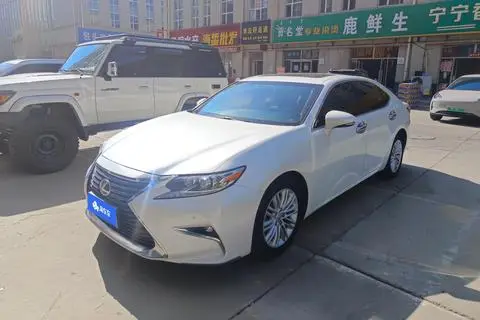 Lexus ES 2015