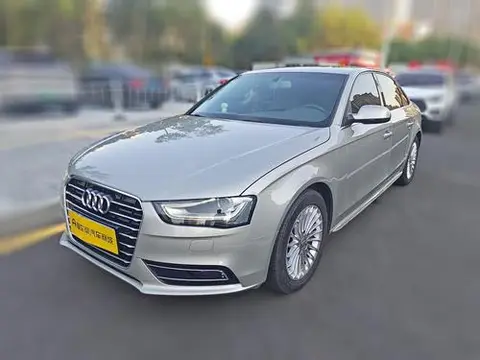 Audi A4L 2015