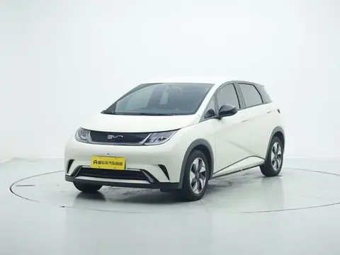 BYD Dolphin 2025