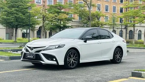 Toyota Camry 2022