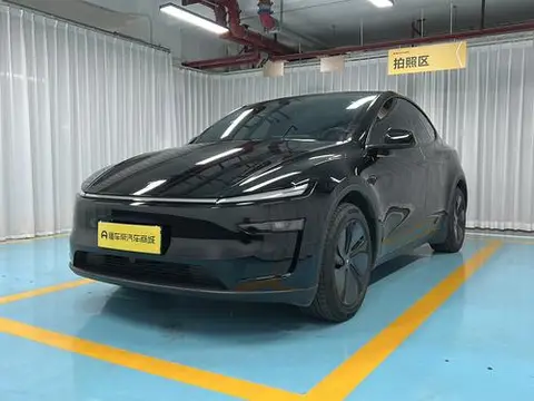 Tesla Model Y 2026