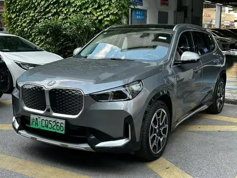 BMW iX1 2023