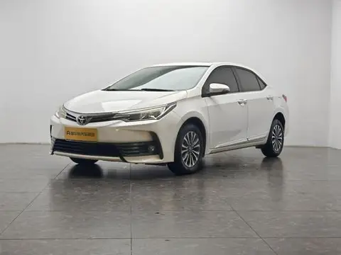 Toyota Corolla 2017 — фото 1