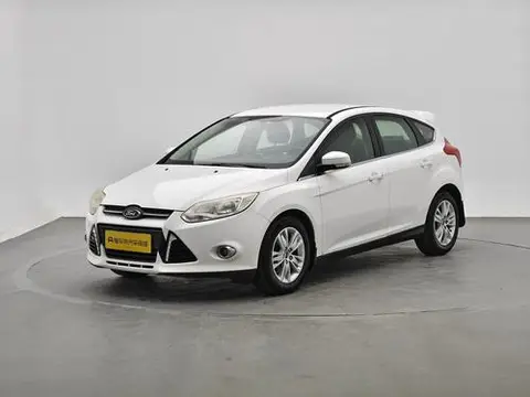 Ford Focus 2012 — фото 1