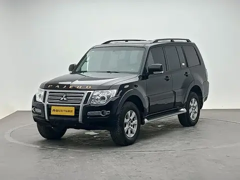 Mitsubishi 帕杰罗 2019