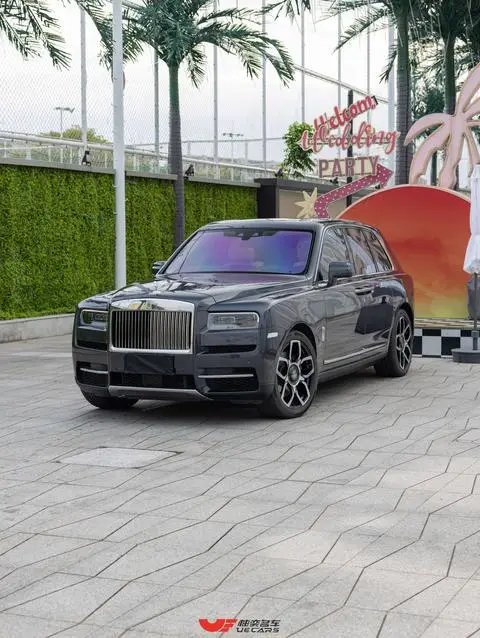 Rolls Royce Cullinan 2018 — фото 1
