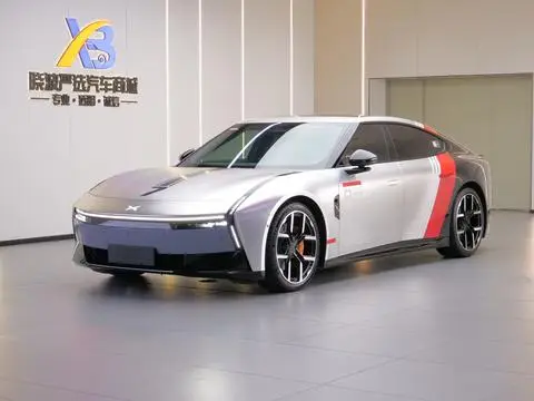 XPeng 小鹏P7 2025