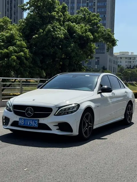 Mercedes-Benz C-Class 2021