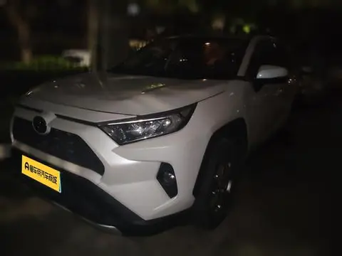 Toyota RAV4 2021