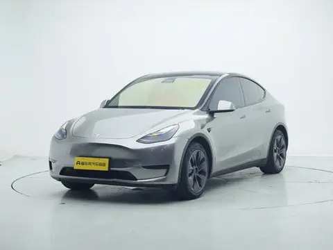 Tesla Model Y 2022 — фото 1